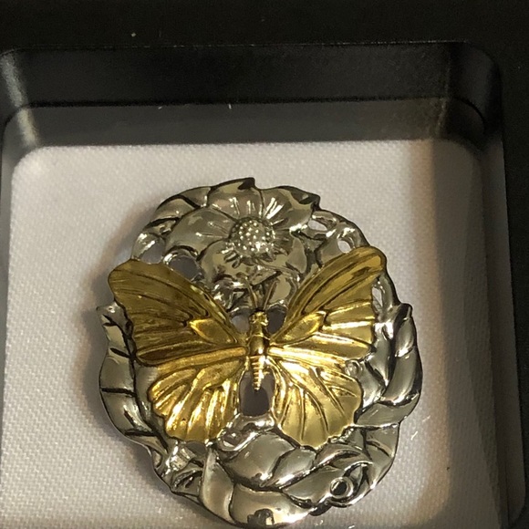 Silver Collection - Blue butterfly w/star flower - Picture 6 of 6